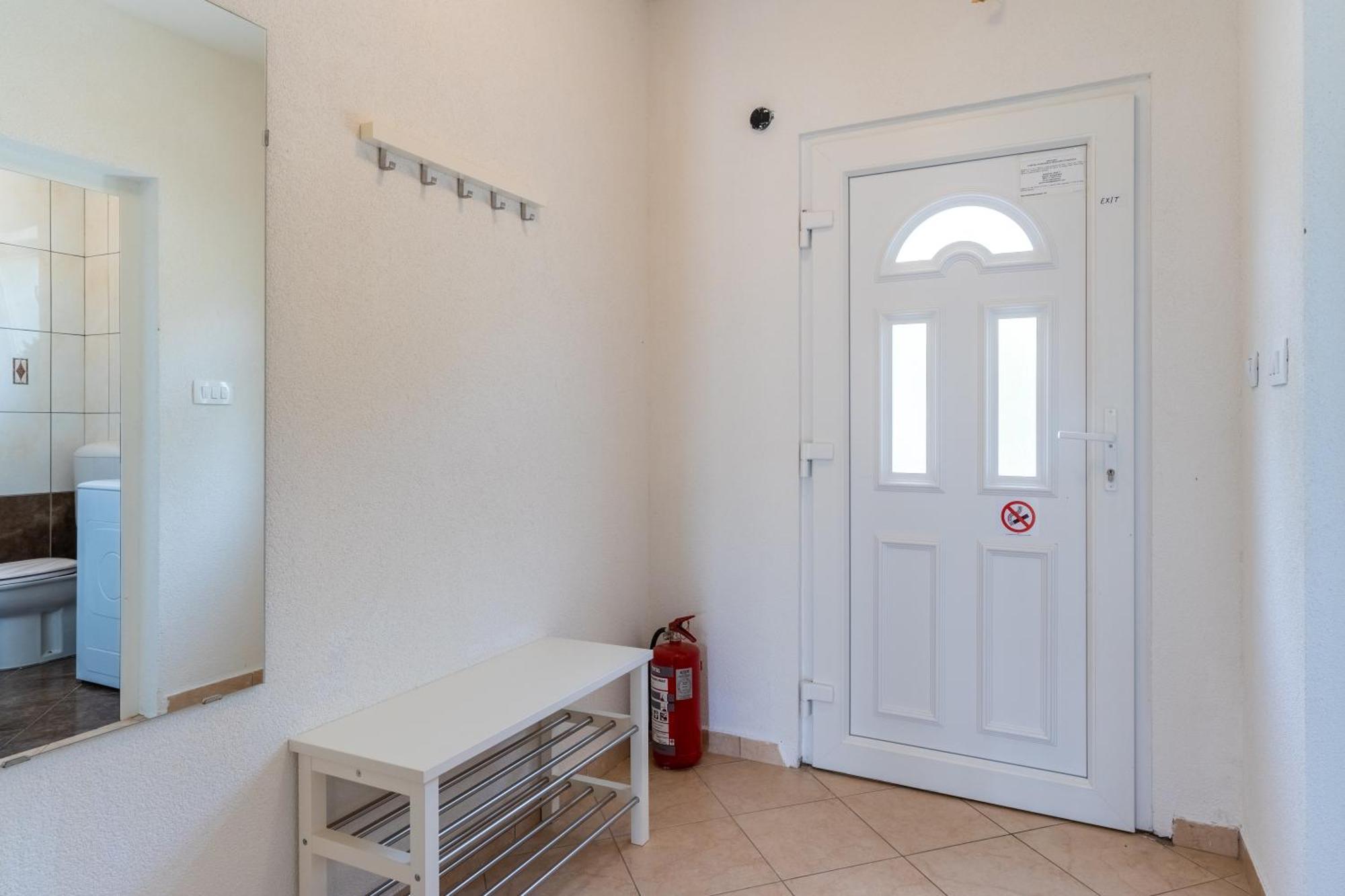 Apartments & Rooms Klemenc Cres Luaran gambar