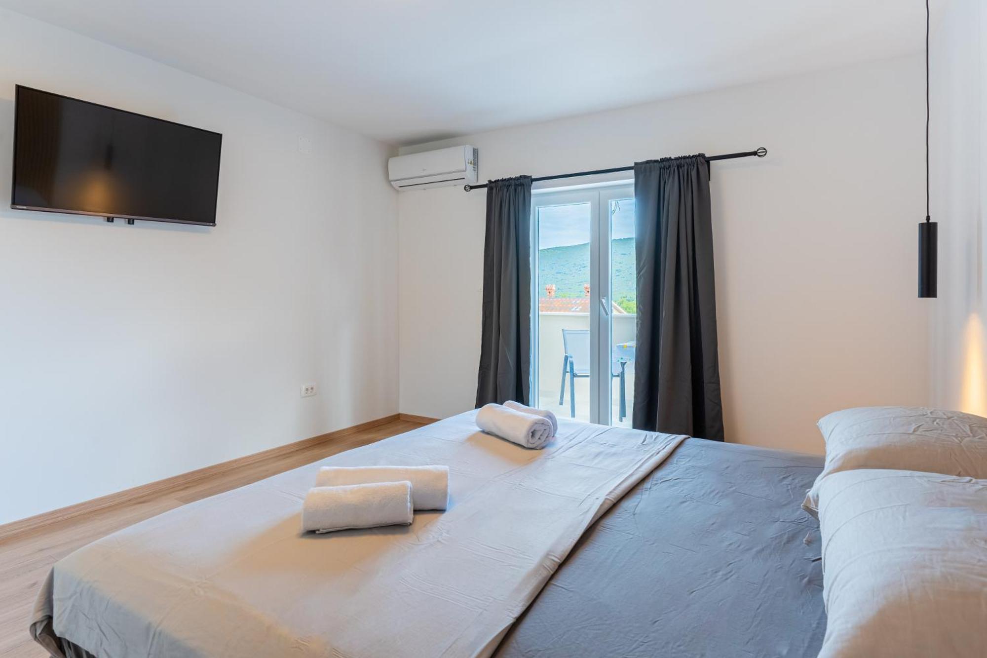 Apartments & Rooms Klemenc Cres Luaran gambar
